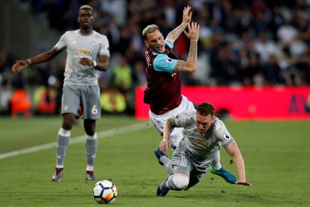 仅令球迷们 仅令球迷们